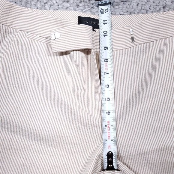 FLAW Talbots Women's Striped Seersucker Beige White Tan Striped Bermuda Shorts 8 - Picture 6 of 12